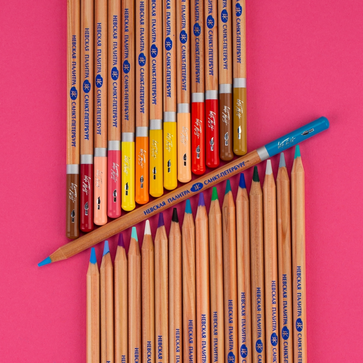 Pencils is big. Карандаши big.