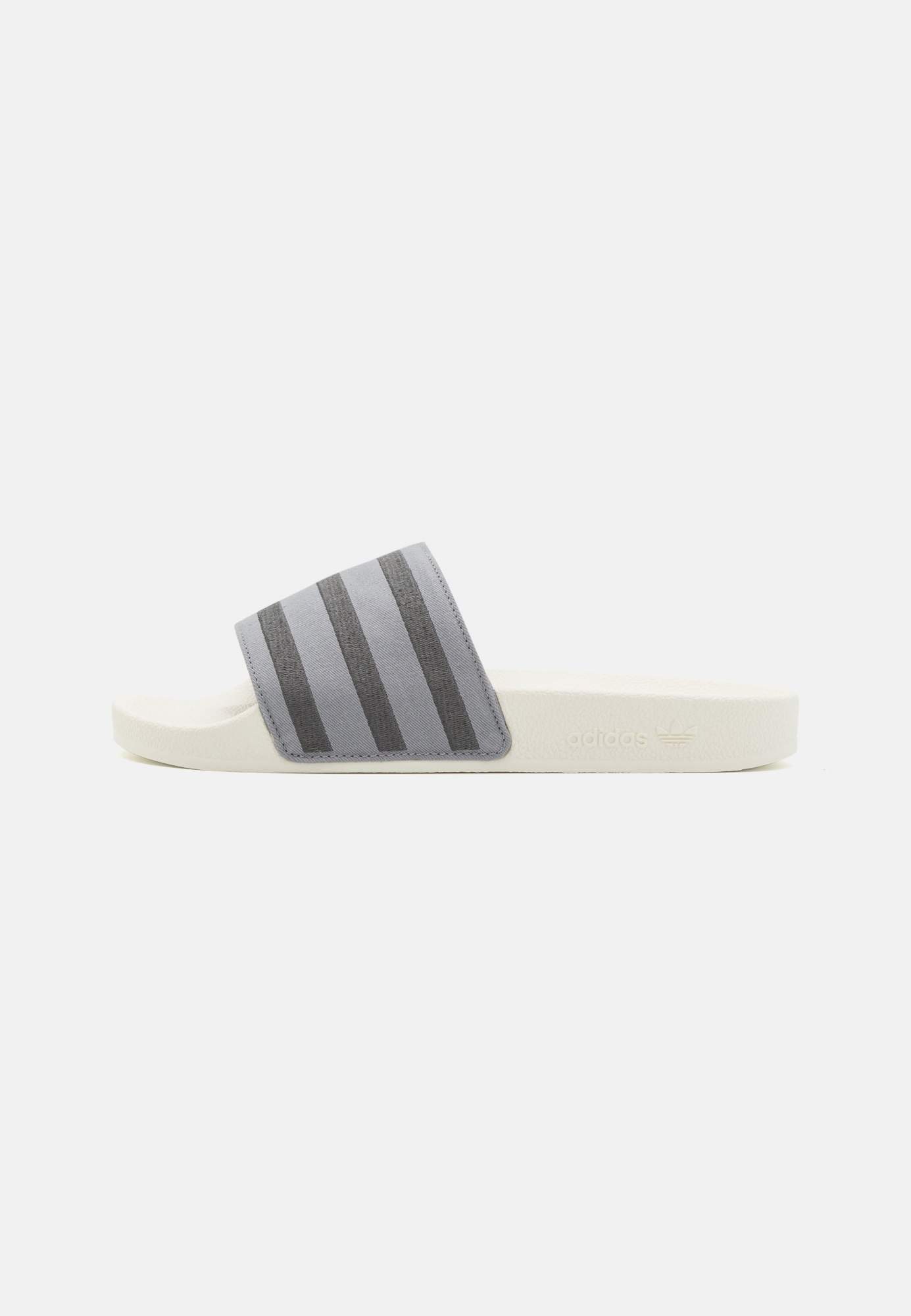 Adidas best sale original adilette