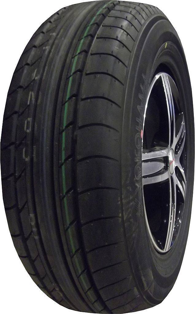 Купить шины Yokohama E70N 215/55 R17 94V, цены на Мегамаркет | Артикул: 100040033138