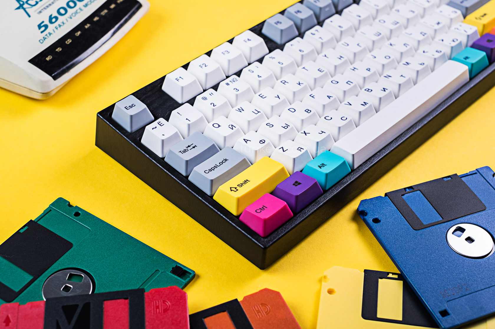 Varmilo va87m vintage. Механическая клавиатура Varmilo. Клавиатура Varmilo va87m Vintage Days. Varmilo va108m. Клавиатура Varmilo va108m Vintage Days.