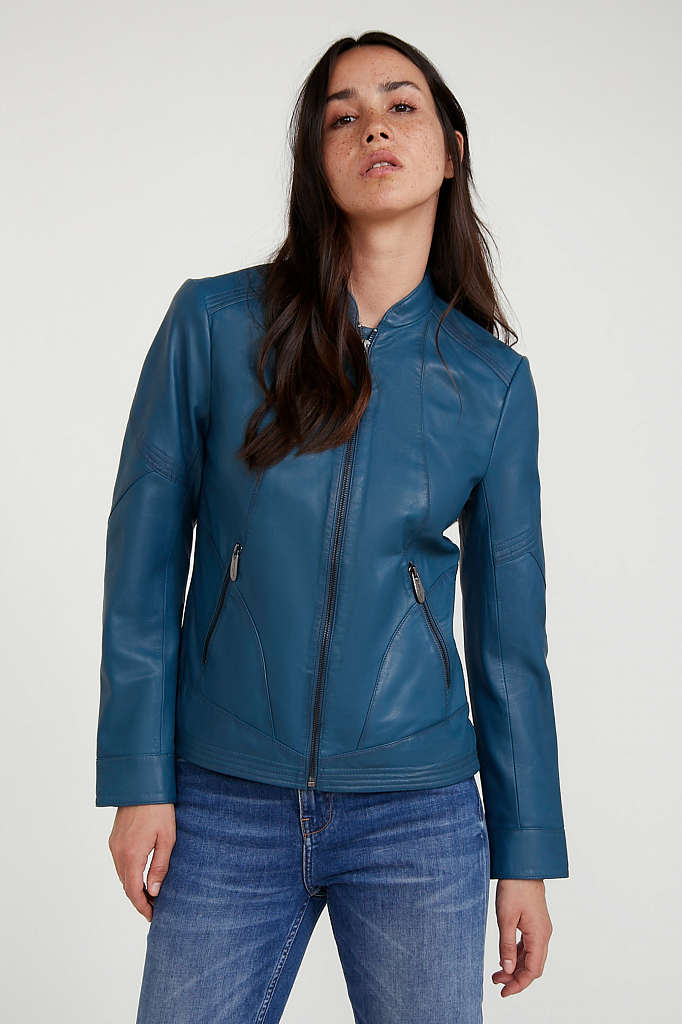 Кожаная куртка женская Finn Flare B20-11807 голубая 42