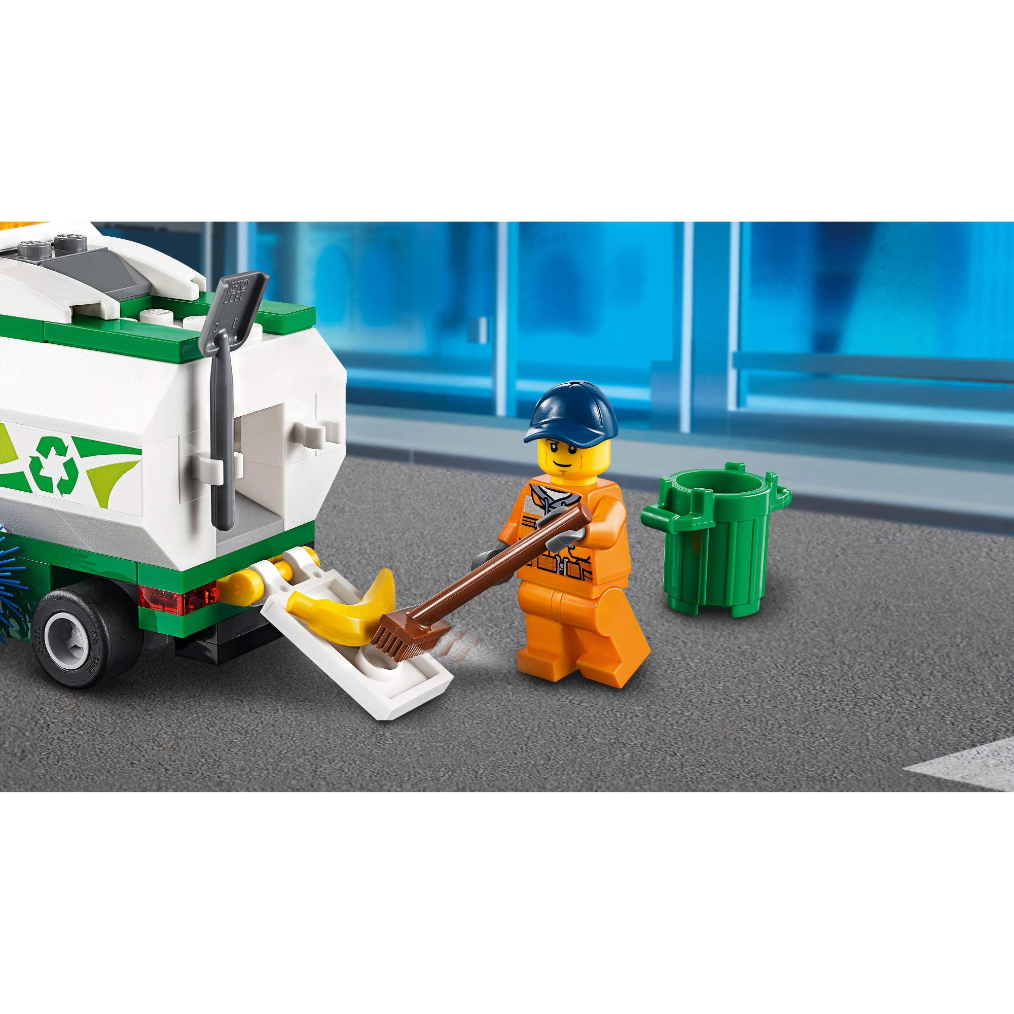 Конструктор LEGO City Great Vehicles 60249 Машина для очистки улиц