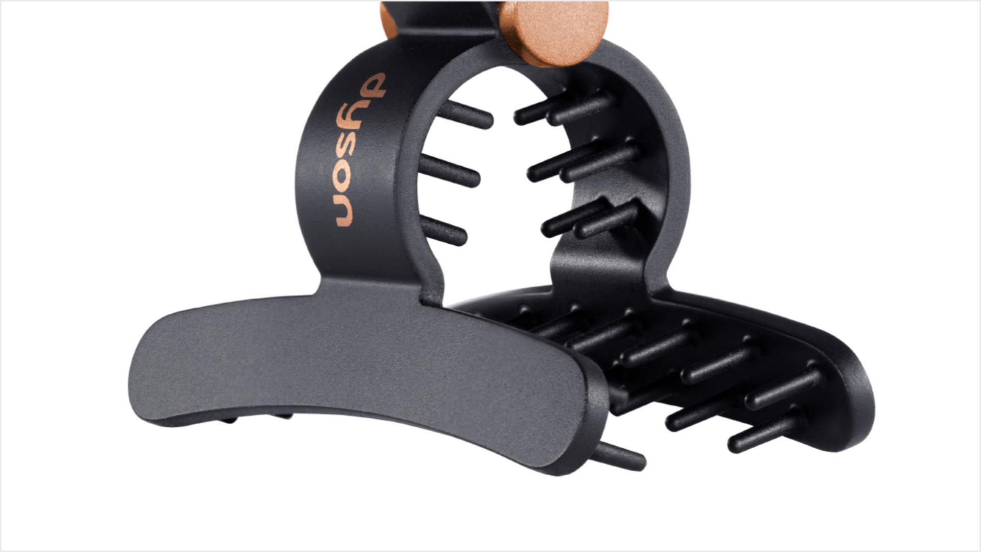 Новинка от дайсон для волос. Dyson supersonic. Диффузор дайсон. Заколка дайсон. Dyson заколки для волос.