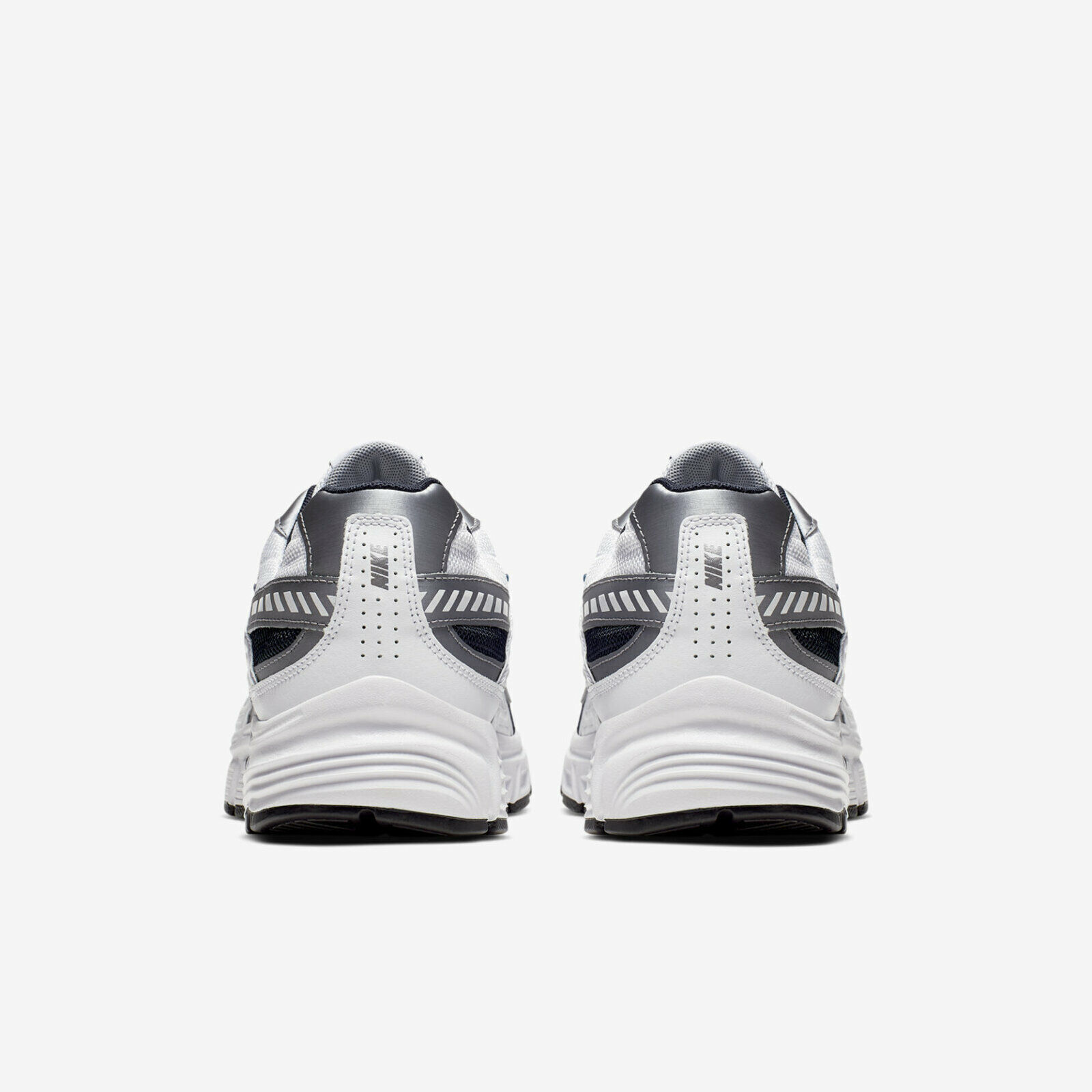 Nike initiator outlet white