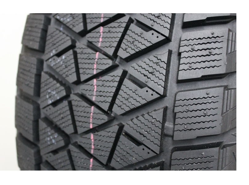 Bridgestone v3 отзывы. Bridgestone Blizzak DM-v2. Bridgestone Blizzak DM-v2 225/65r17 102s. 225/60 R18 100s Bridgestone Blizzak DM-v2. Bridgestone Blizzak DM-v2 225/55 r18 100s.