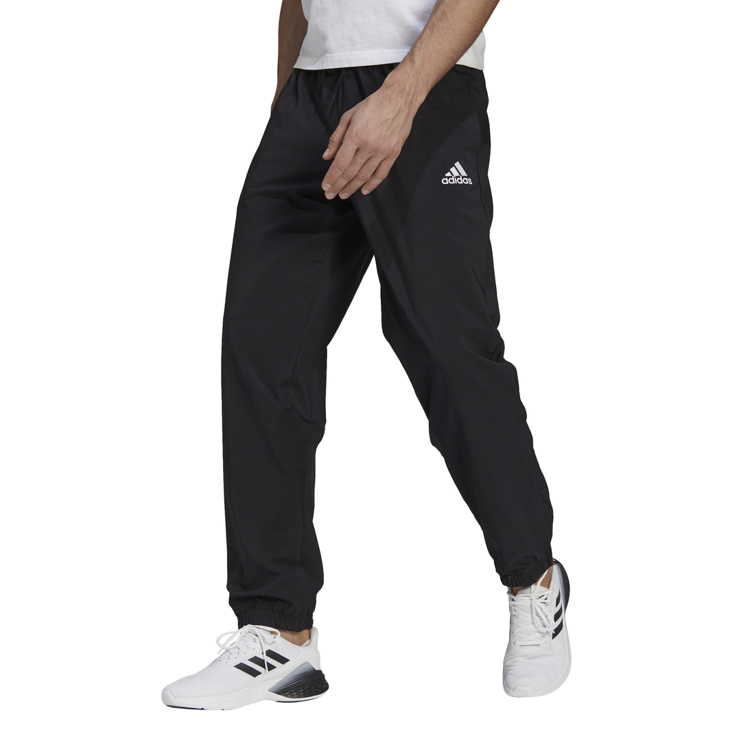 Спортивные брюки мужские Adidas GK9252 черные M - купить в Москве, цены на  Мегамаркет | 600003489815