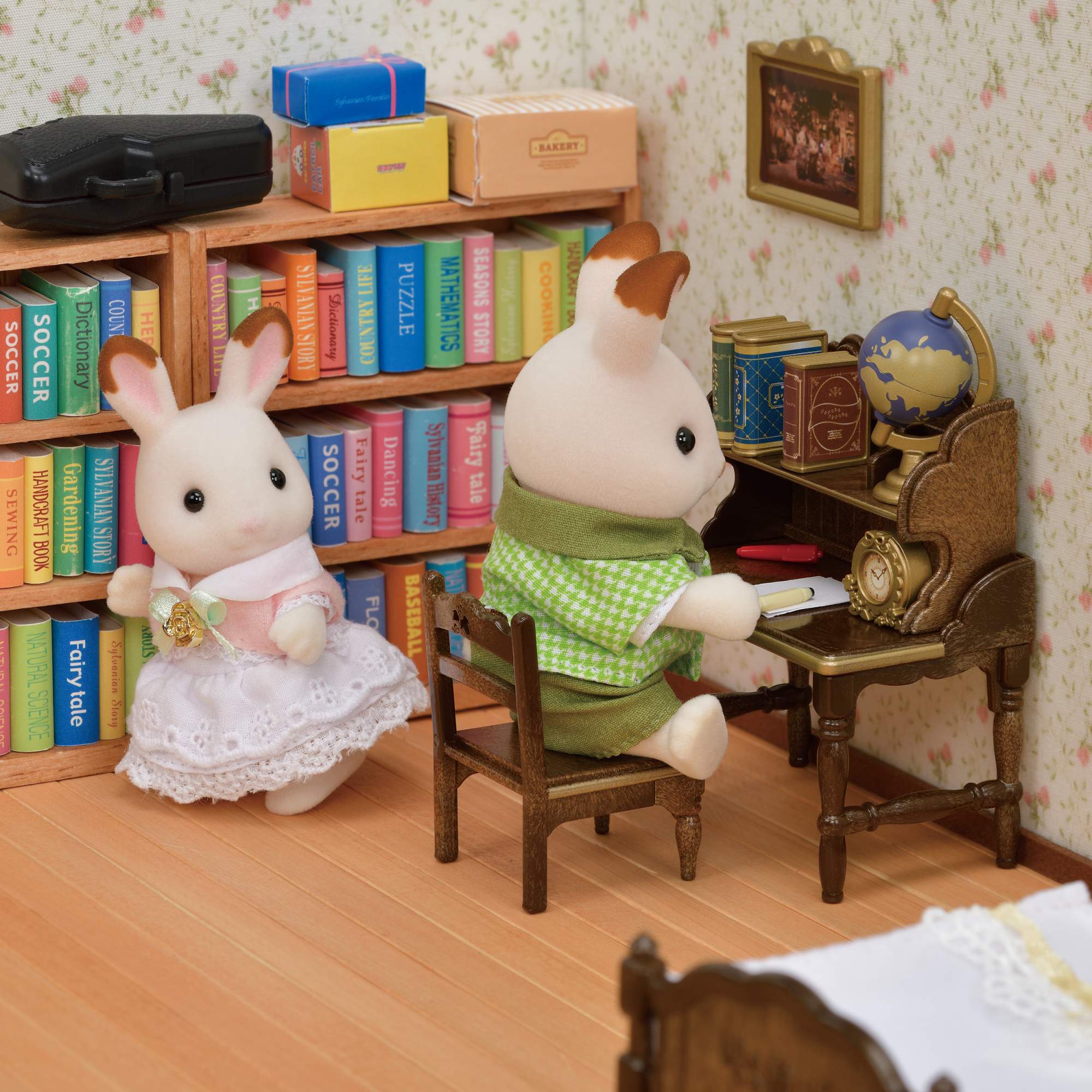 Sylvanian Families классический кровати. Фэмили офис.