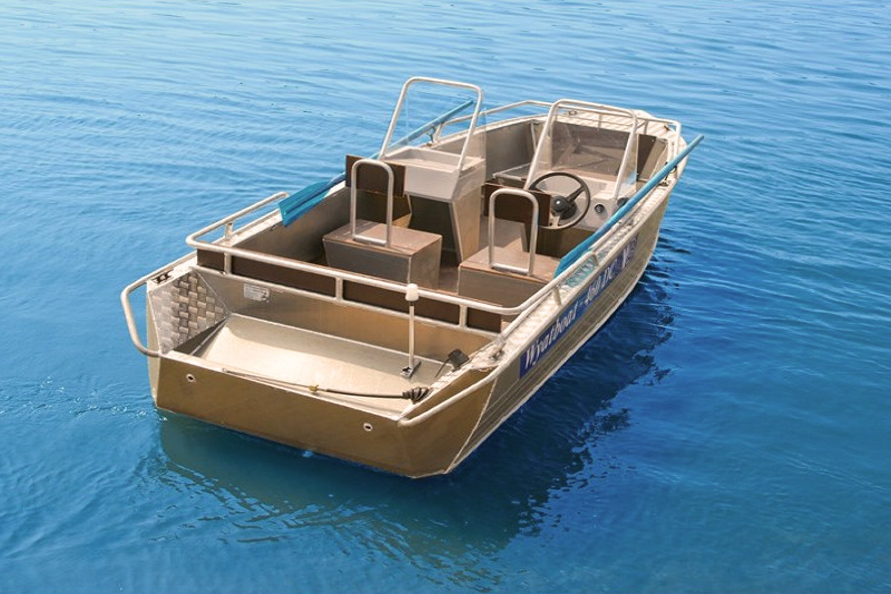 Wyatboat 460 dcm. Вятбот 45 лотка. Вятбот 460. Вятбот 460 дсм. Катер wyatboat 460dcm s.