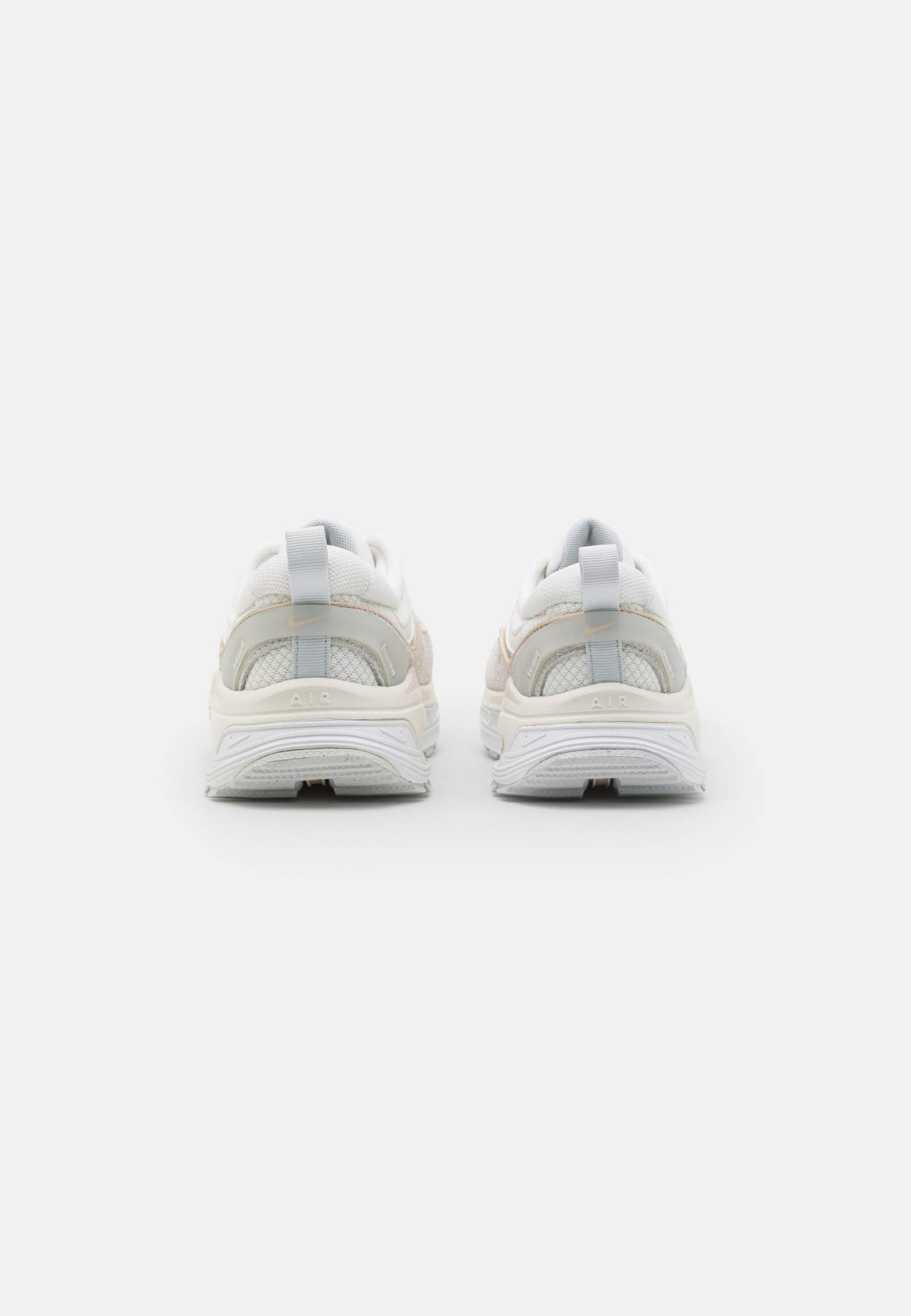 Nike air max 2018 lx on sale