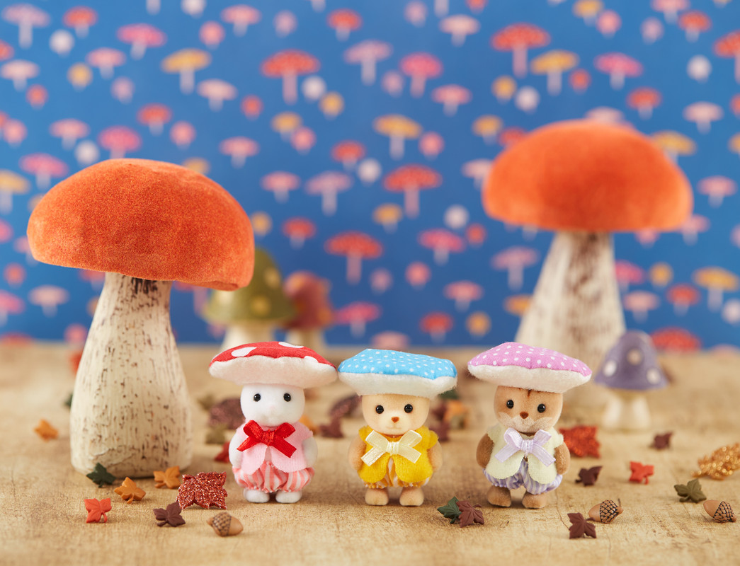 Купить набор Sylvanian Families Малыши в костюмчиках грибочков 2070, цены  на Мегамаркет