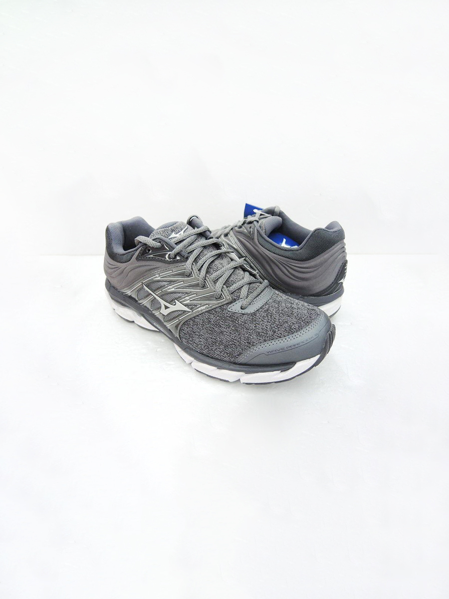 Кроссовки мужские Mizuno Wave Paradox 5 серые 42 EU - характеристики и  описание на СберМегаМаркет