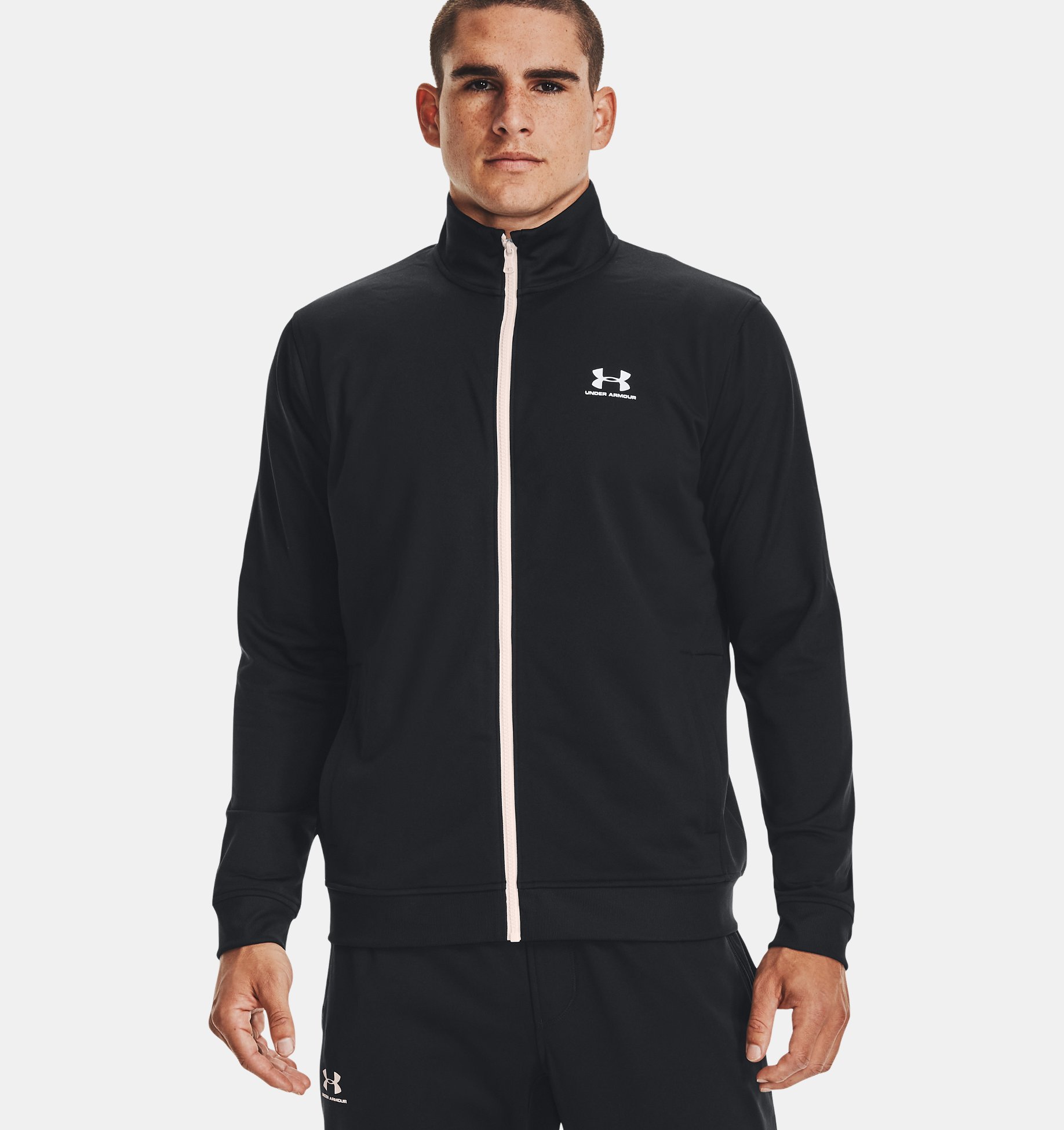 Ветровка мужская UNDER ARMOUR 1329293 черная L - купить в Москве, цены на Мегамаркет | 100063342713