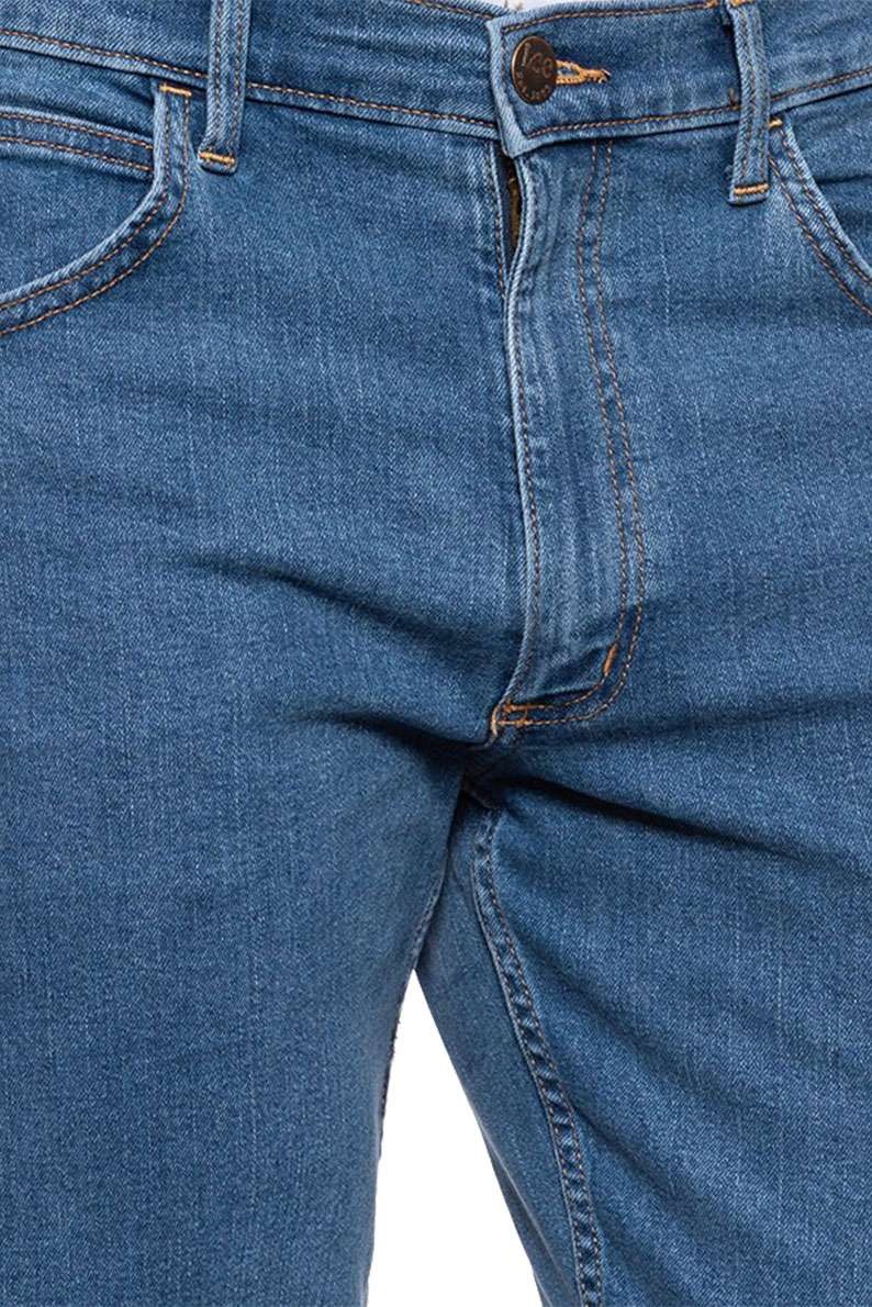 Как выглядят настоящие джинсы лии Джинсы мужские Lee Brooklyn MID STONE Jeans синие 58 - купить в Москве, цены на 