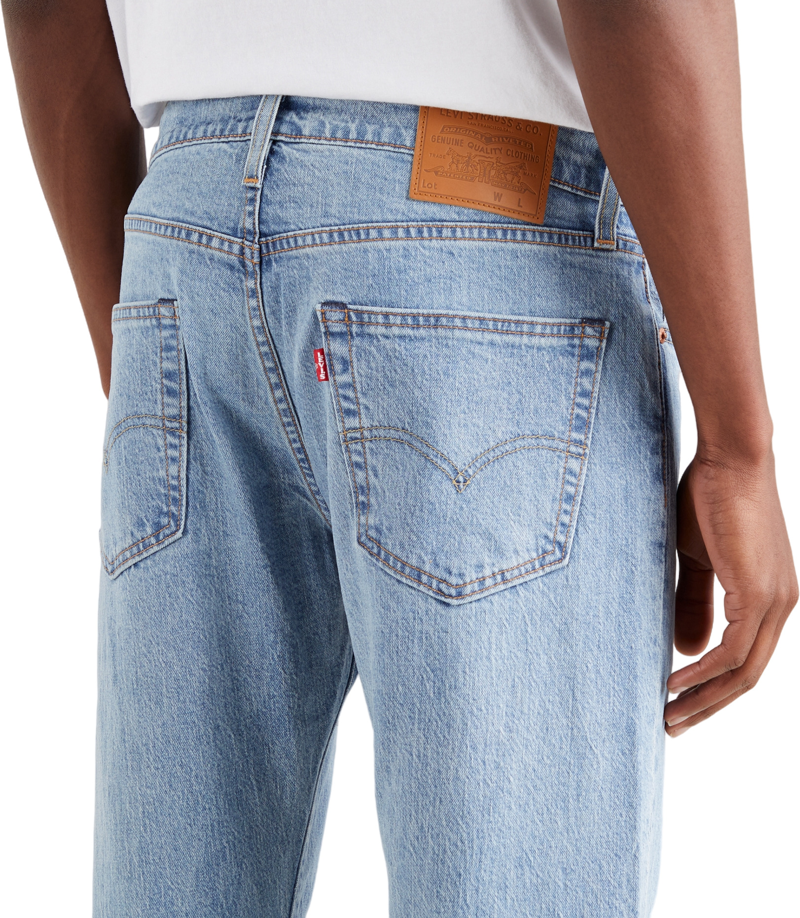 Levis on sale lot 502