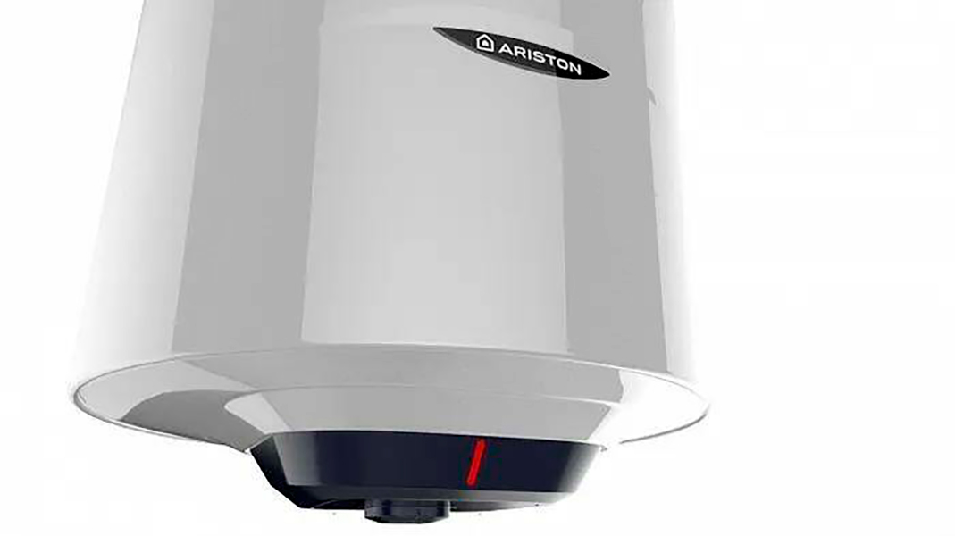 Ariston blu r 80 v. Ariston blu r 80 v