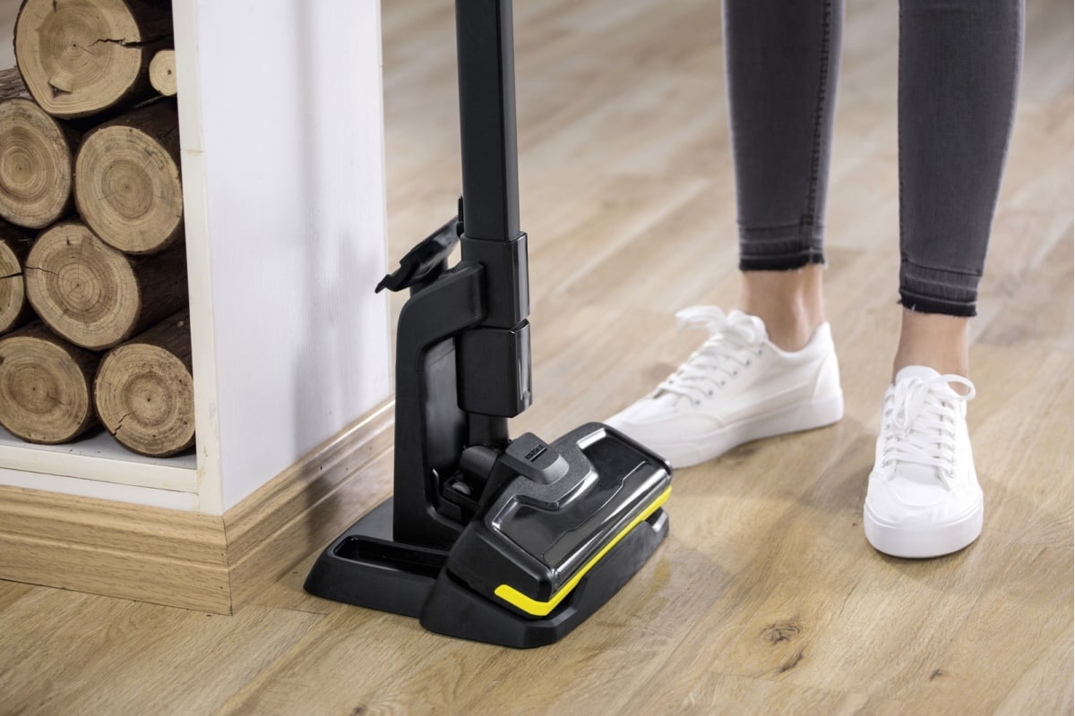 Vc 4 pet. Пылесос Karcher VC 4s Cordless. Вертикальный пылесос Karcher VC 4 Cordless. Пылесос Karcher VC 4 Cordless myhome. Аккумуляторный пылесос Керхер1.198.280.0.