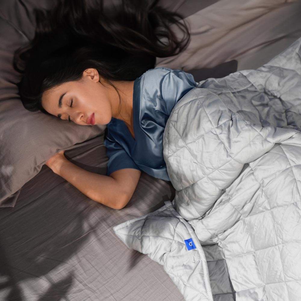 Референс под одеялом. Одеяло blue sleep. Одеяло blue sleep duvet. Одеяло blue sleep. Гравитационное одеяло.