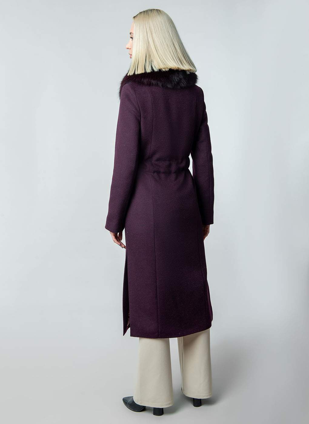 Пальто женское Каляев 51151 фиолетовое 44 RU
