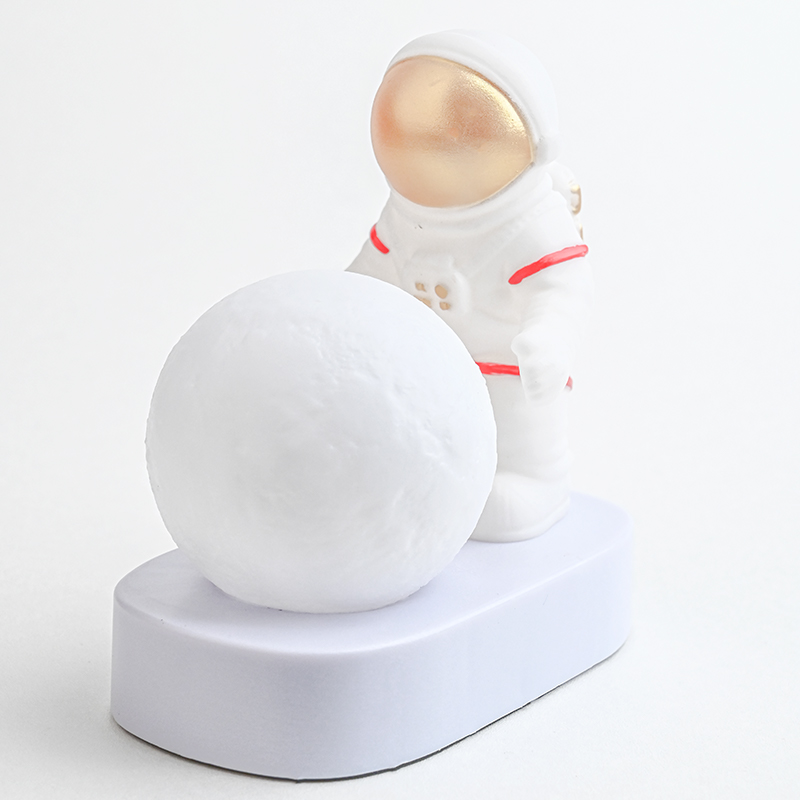 Ночник космонавт Ozon