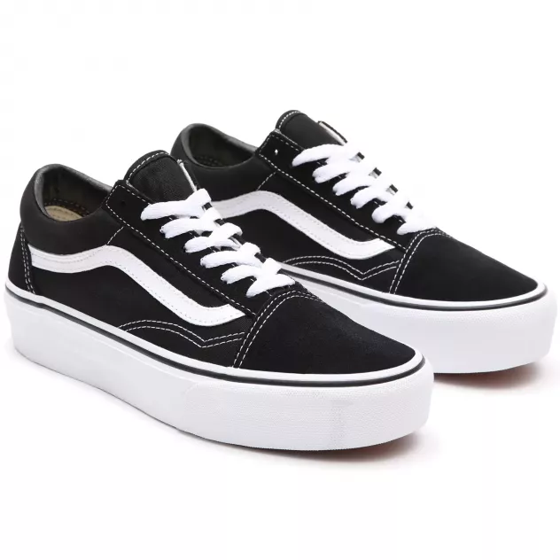 Girls old skool store vans