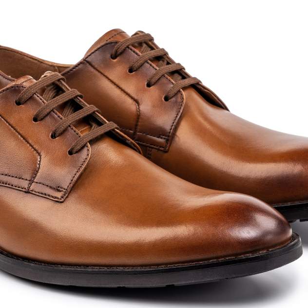 Мужская обувь коричневого цвета