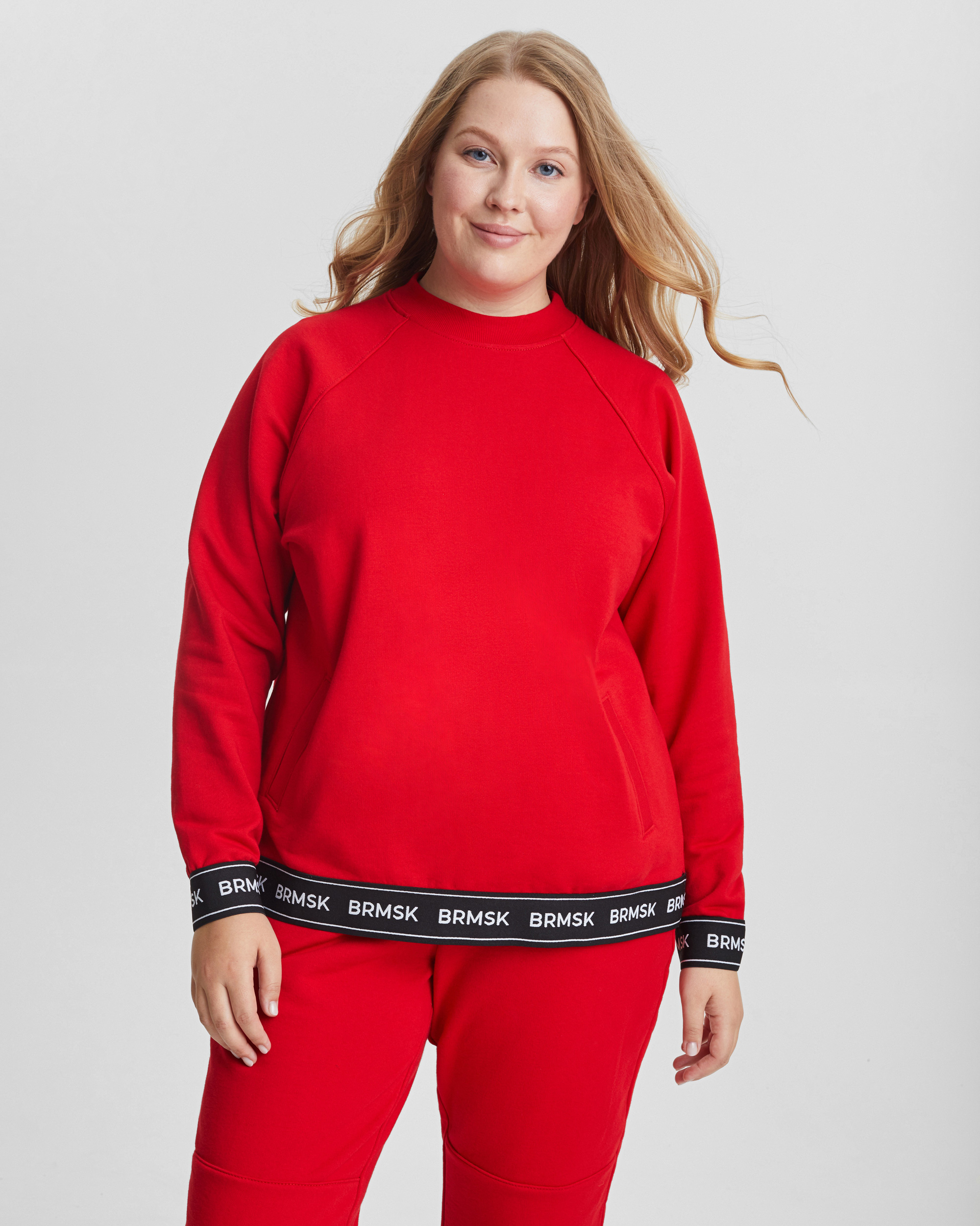 

Свитшот женский BARMARISKA BRMSK/3 красный 56-58 RU, BRMSK/3