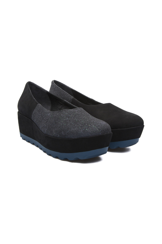 

Туфли женские Camper 22089 черные 38 RU, 22089