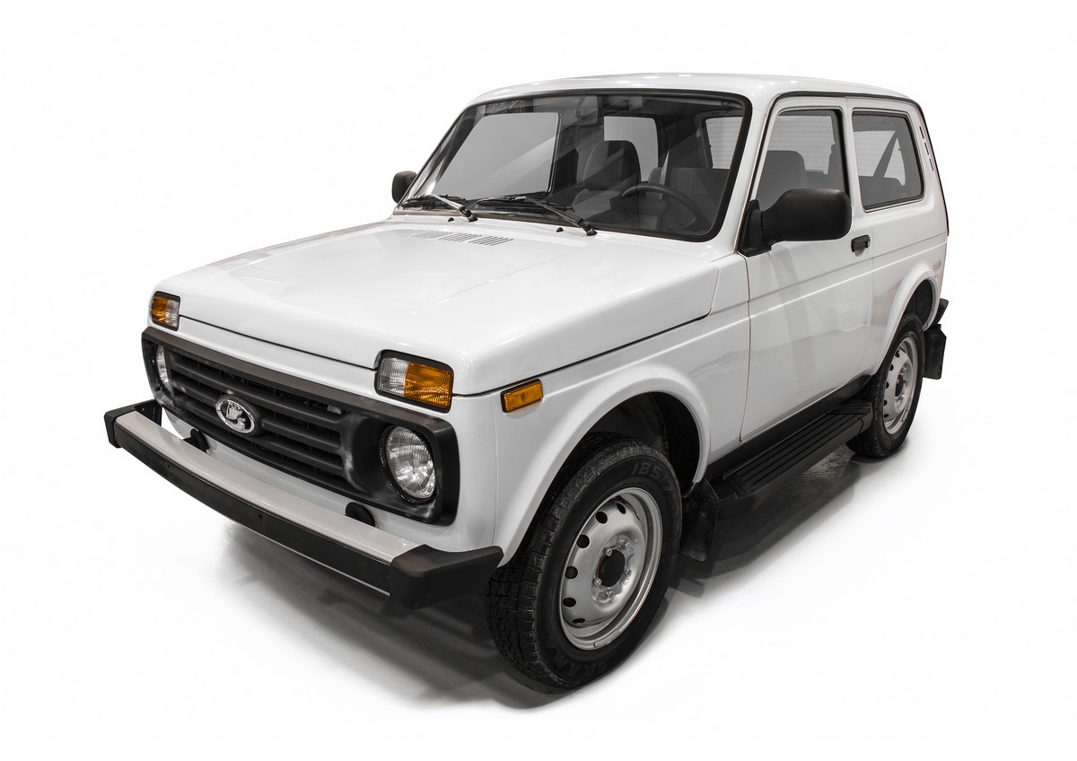 фото Пороги на автомобиль "black" rival ваз 2121 (4x4) 3-дв. (вкл. urban) 1977-, f128alb.6004.1