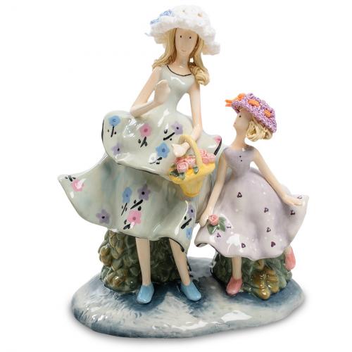 

Фигурка Pavone, Мама с дочкой, 22*14*17,5 см, Разноцветный