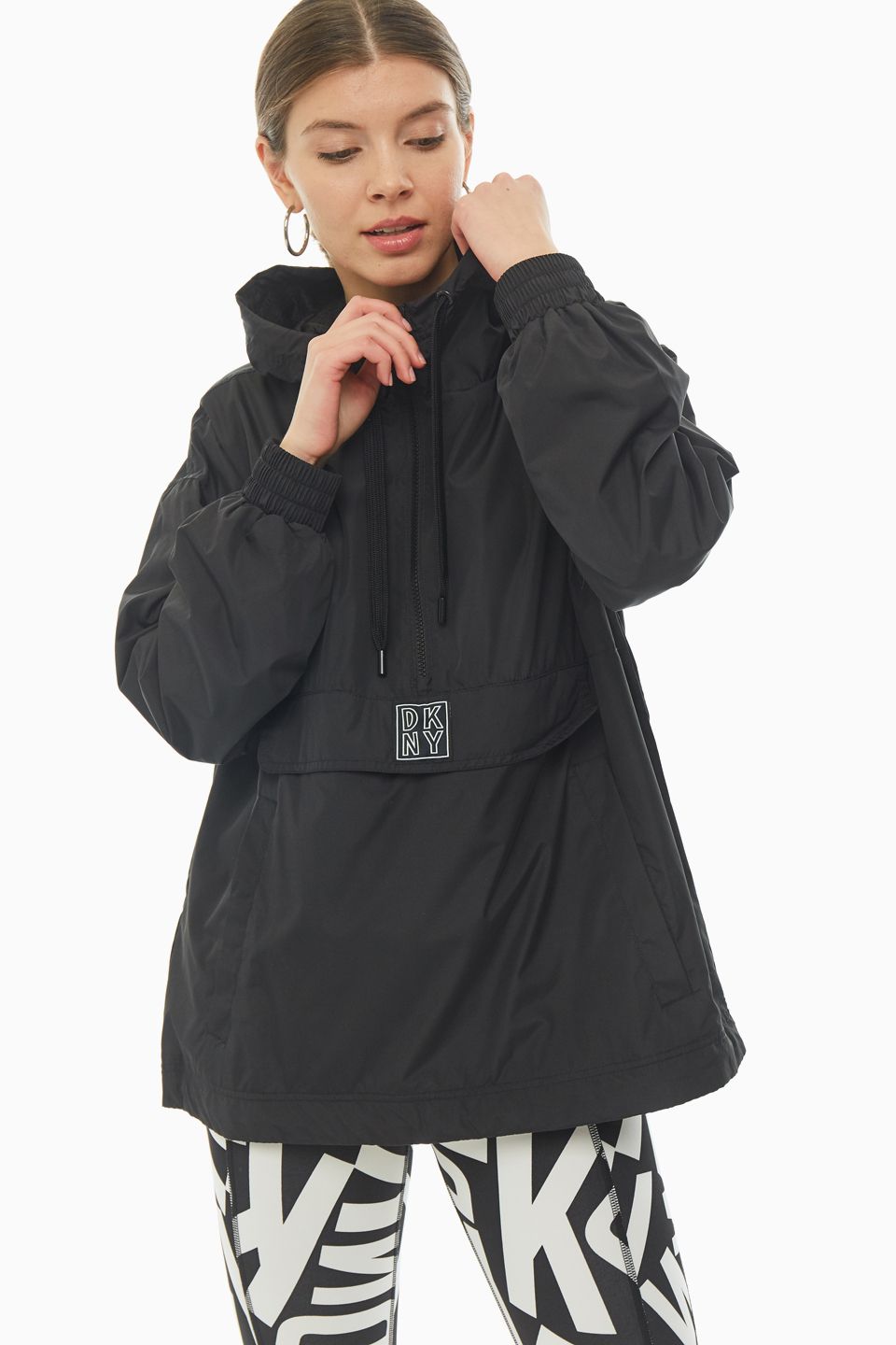 

Ветровка женская DKNY DP9T7143 черная M, DP9T7143