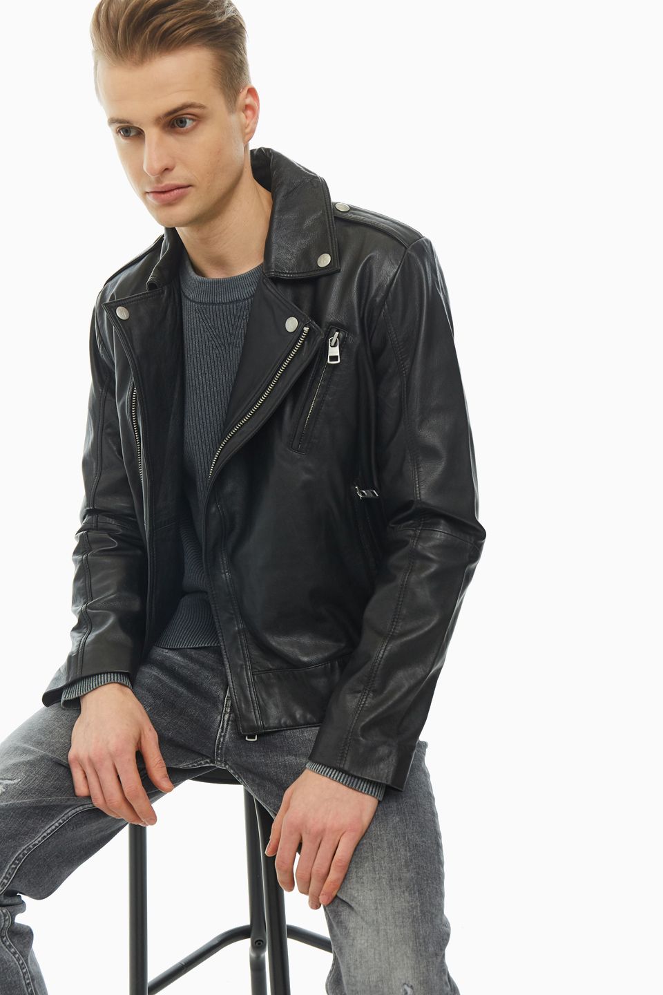 

Кожаная куртка мужская Calvin Klein Jeans J30J315000.BAE0 черная M INT, Черный, J30J315000.BAE0