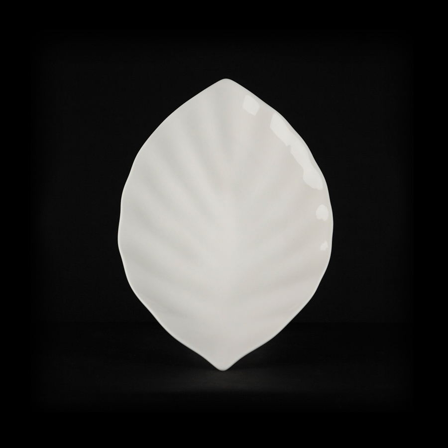 

Блюдо ЛИСТ 12'' 300мм "Chan Wave Classic" ivory LQ-Q146, Белый
