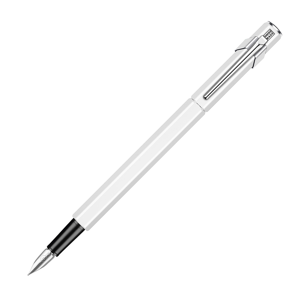 

Перьевая ручка Caran d’Ache Office 849 Classic Laquer White EF