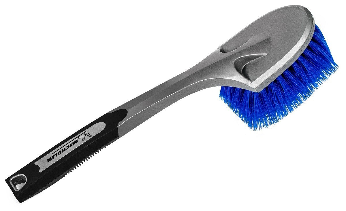 

Щетка MICHELIN для колес с длинной ручкой, 32453