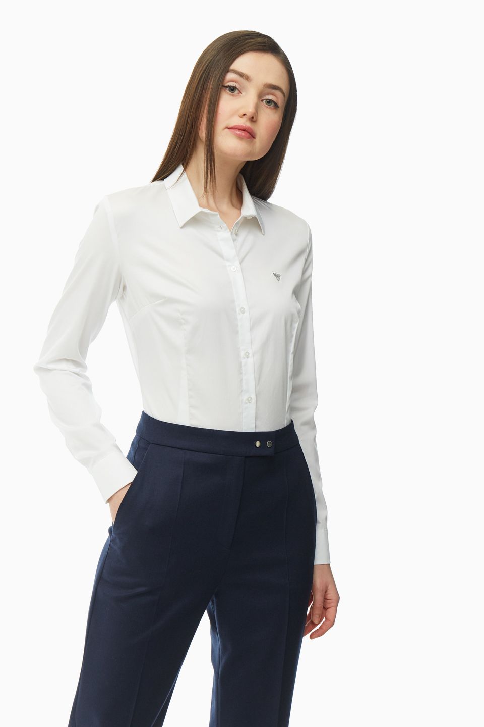 

Рубашка женская Guess W01H41-WAF10-TWHT белая M INT, Белый, W01H41-WAF10-TWHT