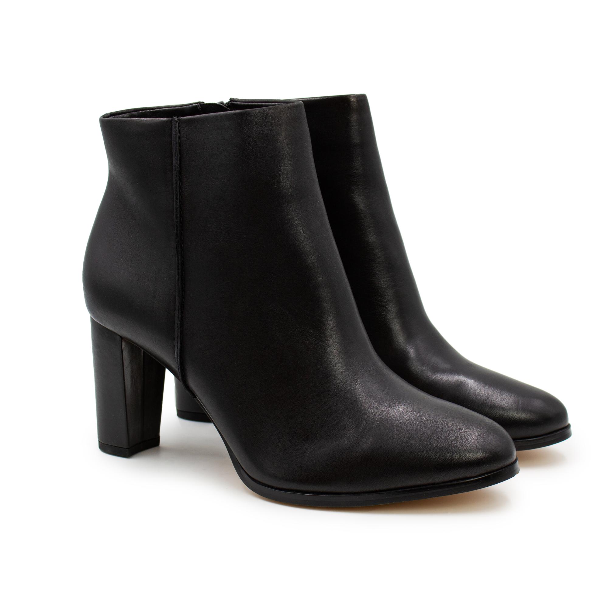 

Ботильоны женские Clarks Kaylin Fern 26146297 черные 42 EU, Kaylin Fern 26146297