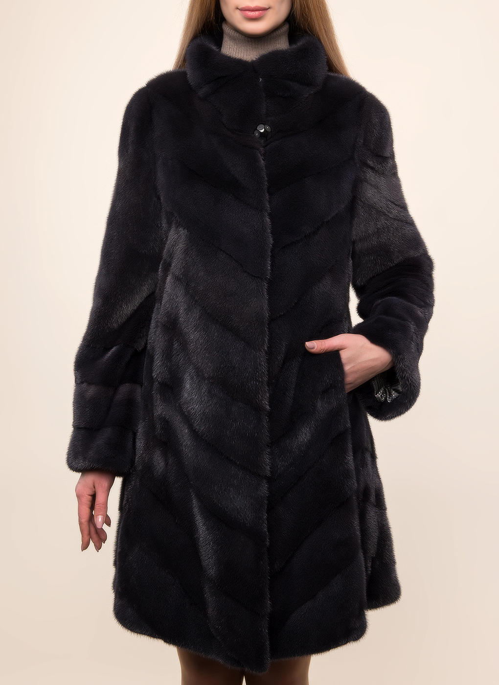 

Шуба женская Каляев 0948743 черная 42 RU, 0948743