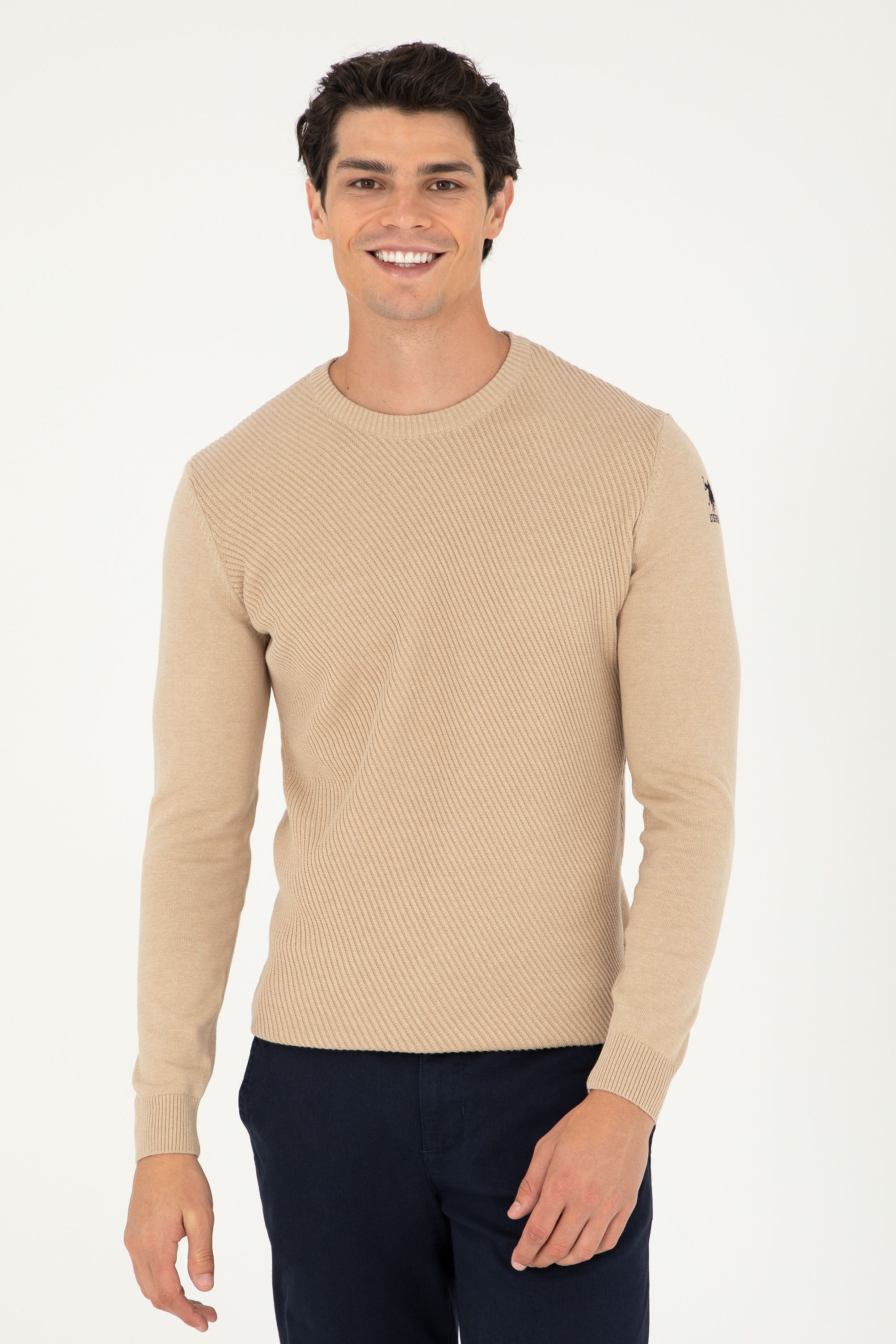 

Джемпер мужской U.S. POLO Assn. G081GL0TK0LAZLO бежевый M, G081GL0TK0LAZLO