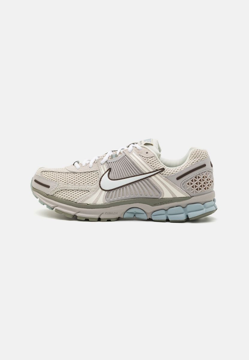 

Кроссовки унисекс Nike NI115O05Y бежевые 46 EU, Коричневый, NI115O05Y