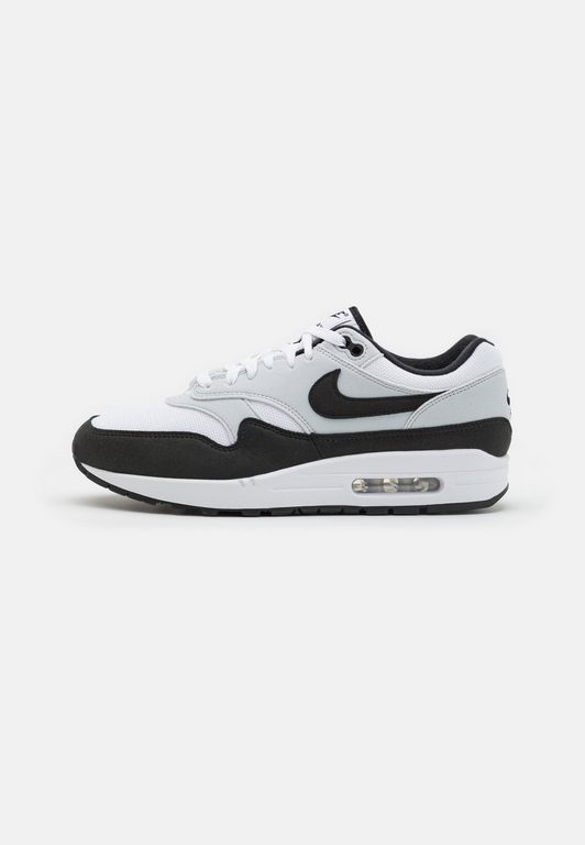 

Кроссовки мужские Nike NI112O0VZ белые 38.5 EU, Белый, NI112O0VZ