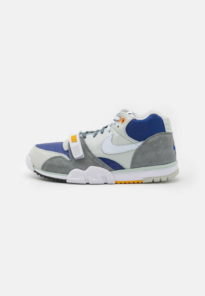 

Кроссовки мужские Nike NI112N050 белые 43 EU, Белый, NI112N050