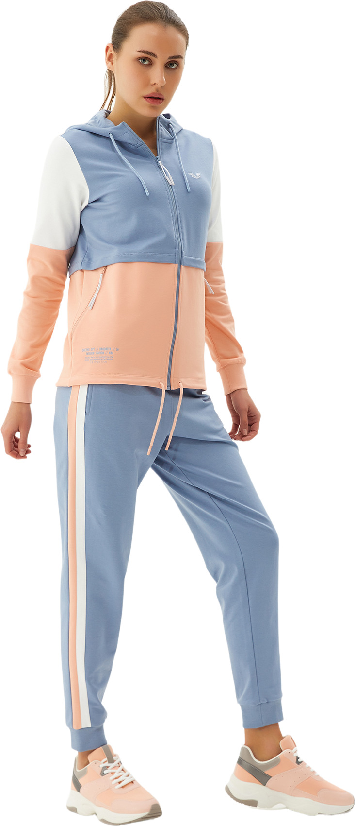 

Костюм женский Bilcee TB22WL01S0306-1-1664 голубой L, TB22WL01S0306-1-1664