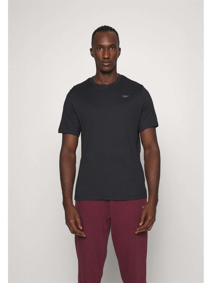 

Футболка мужская Reebok RE542D1B2 черная S, Черный, RE542D1B2