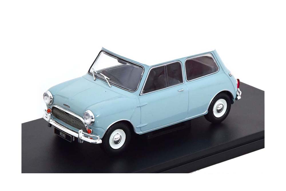 Модель коллекционная WHITEBOX Austin mini cooper s rhd 1965 light blue/white