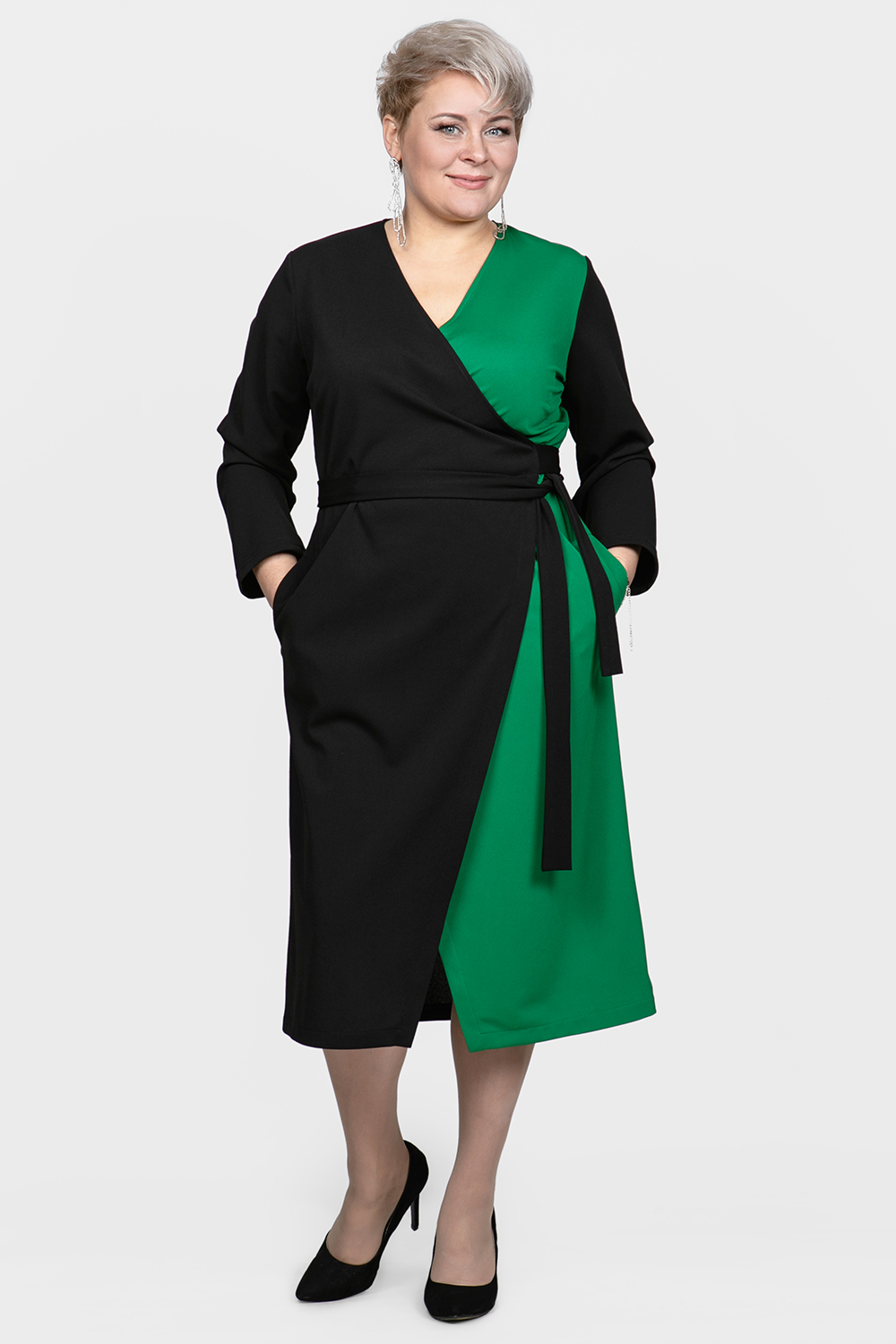 

Платье женское SVESTA RL1061NoVer черное 62 RU, RL1061NoVer