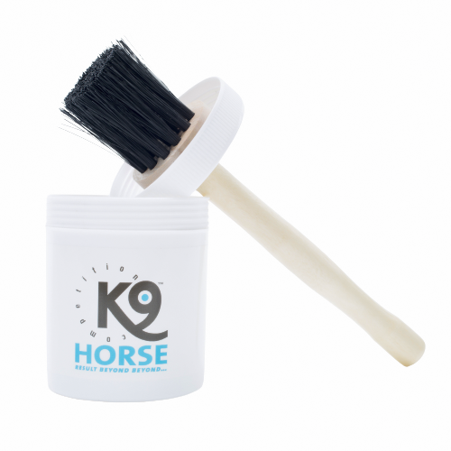 Кисть для нанесения бальзама для копыт лошадей The Hoof Brush К9 Нorse (Швеция)