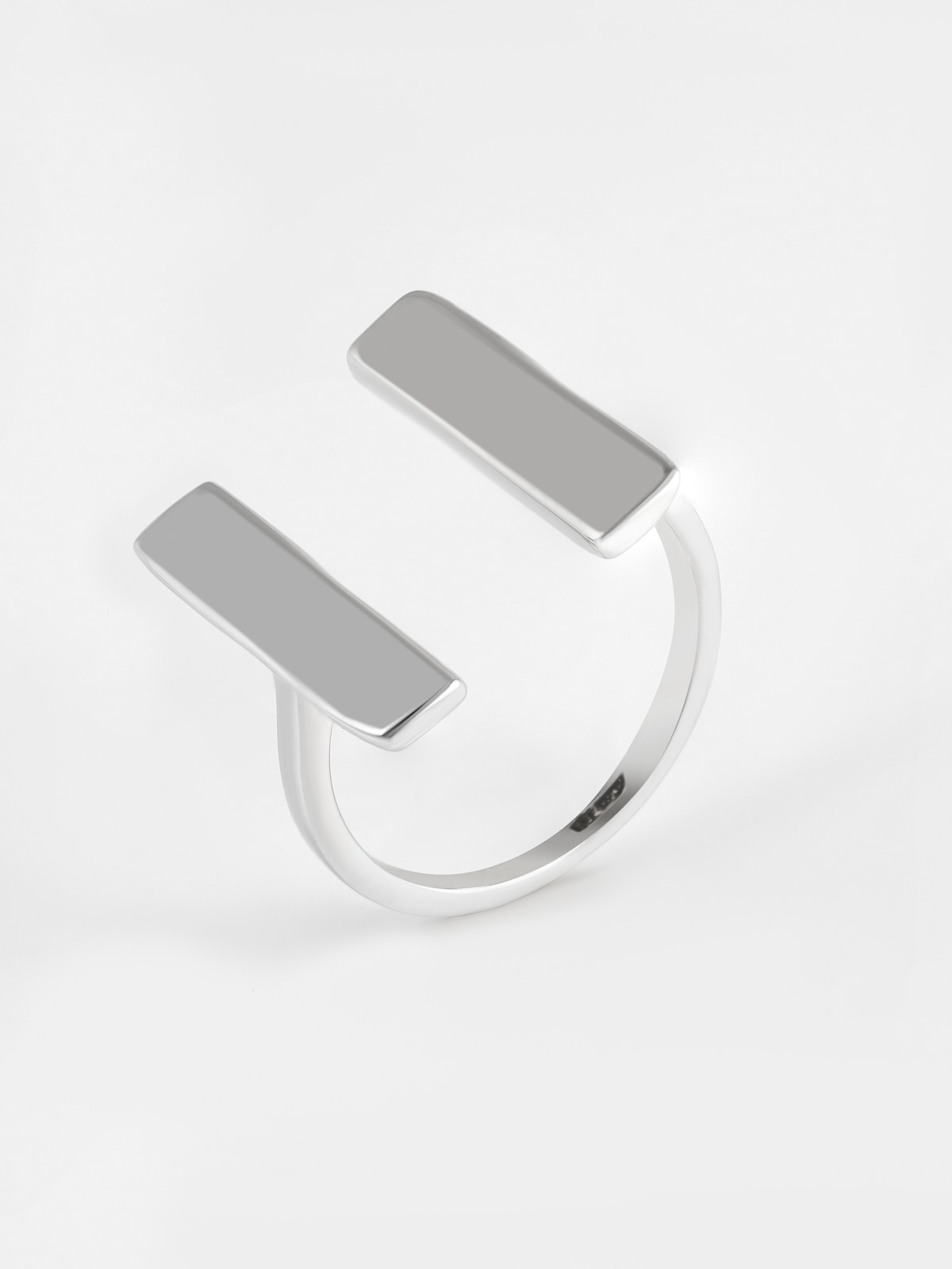 

Кольцо из серебра р.18 НАШЕ ЗОЛОТО ВПК022, ВПК022