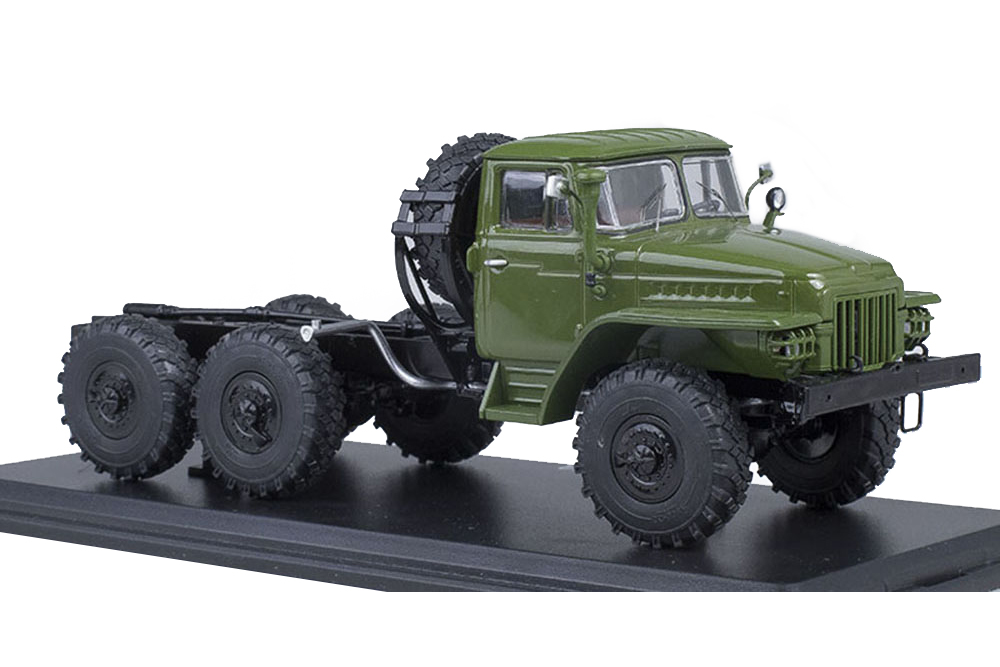 

Модель коллекционная SSM Uralsky truck / уральский грузовик 375Д шасси, хаки