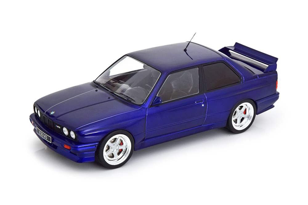 

Модель коллекционная IXO Bmw M3 (E30) 1989 metallic dark blue, Синий