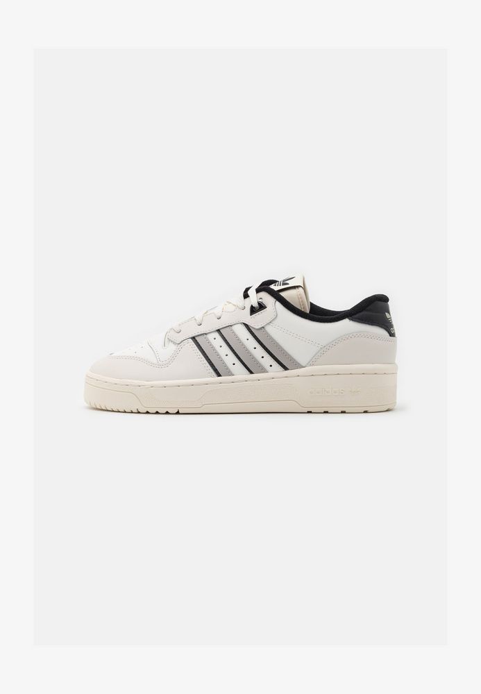 

Кеды унисекс Adidas Originals AD115O1J2 белые 53 1/3 EU, Белый, AD115O1J2